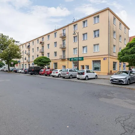 Dworcowa By Renters Apartment
