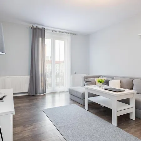 Dworcowa By Renters Колобжег